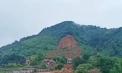 Đưa 13 thi thể chiến sỹ Đoàn kinh tế 337 về bệnh viện Đa khoa tỉnh